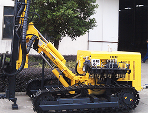 KG920B/YC920B 型露天潛孔鉆車