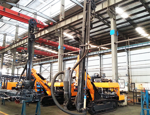 KGH8型露天潛孔鉆車