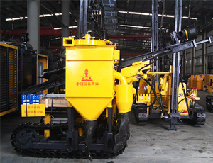 KH3/YCH3型露天潛孔鉆車(chē)