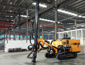 KT5/YCT5型一體式露天潛孔鉆車